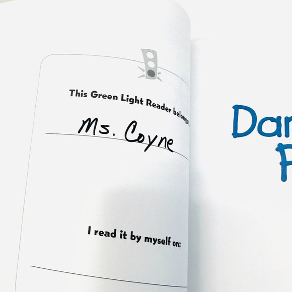 DANIEL'S PET (GREEN LIGHT READERS: LEVEL 1) Paperback By Alma Flor Ada - Picture 4 of 4